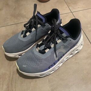 Women’s On clouds!!